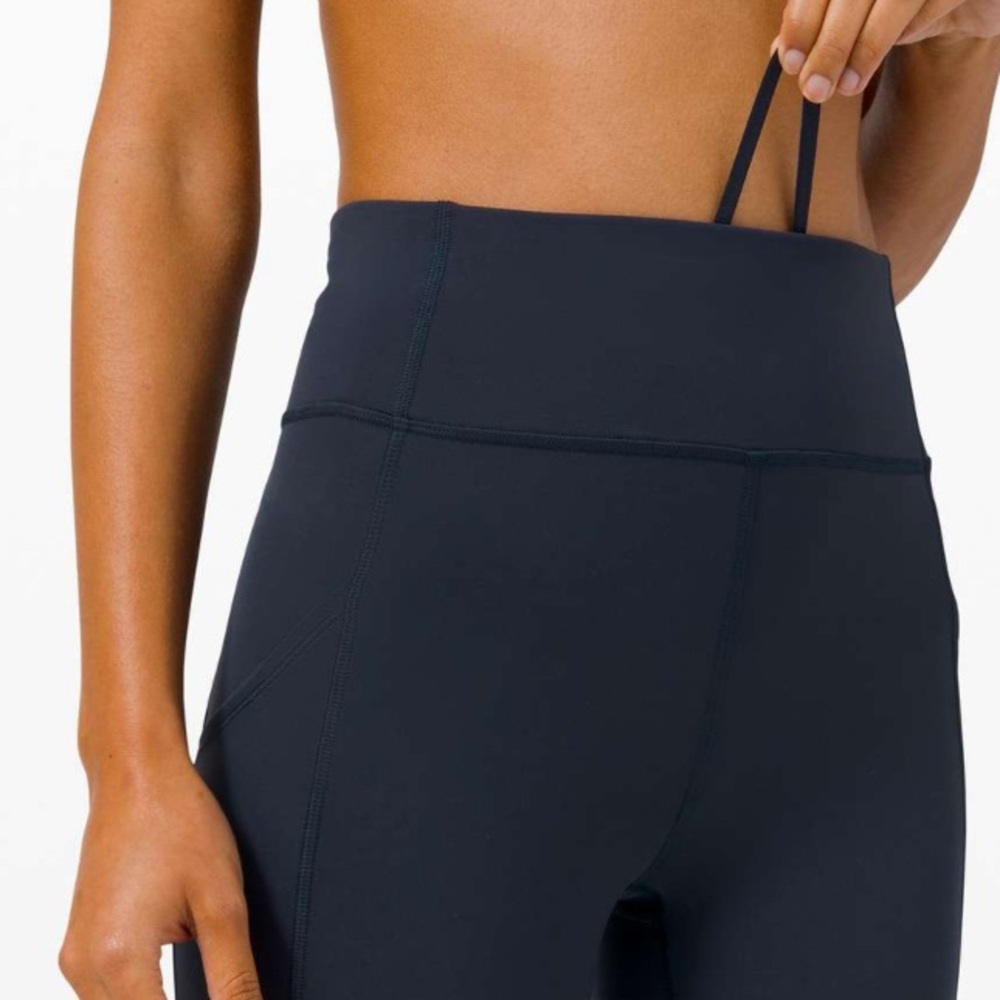 Lululemon Invigorate High-Rise 23" True Navy Size 6 Leggings💎EUC Retail $118 - Picture 3 of 9